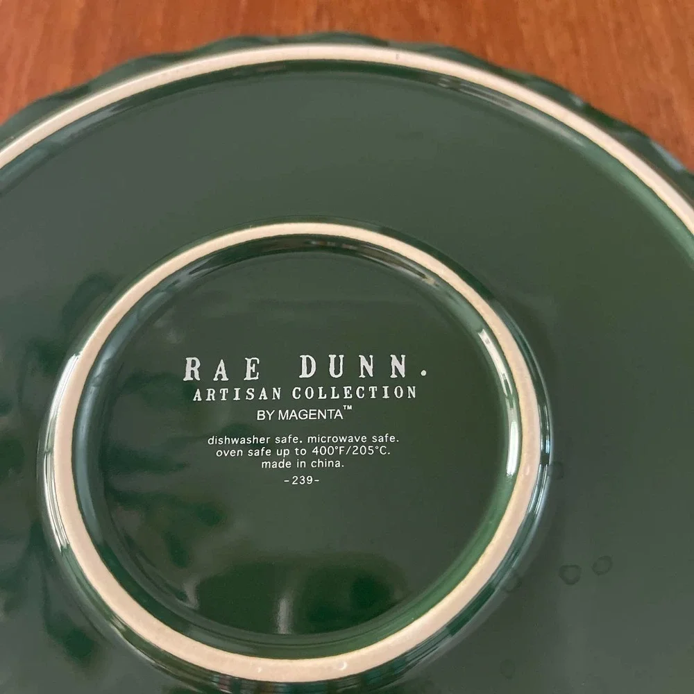 RAE DUNN ARTISAN COLLECTION JINGLE BELLS PIE PLATE